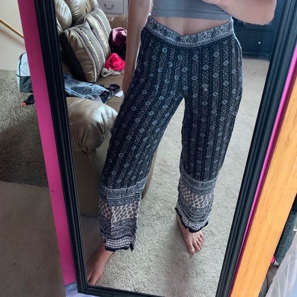 !!SOLD!! high waisted patterned pants! - Picture 3 of 4